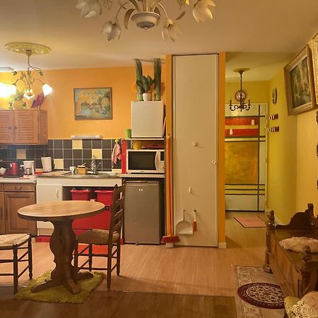 Anatole France Apartment Рен Екстериор снимка